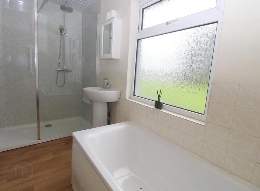 101 Newtownards Road, Bangor, BT20 4DW
