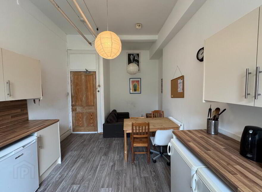 107 Marchmont Road, Marchmont, Edinburgh, EH9 1HA