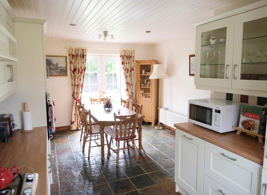 17 Glenwood Gardens, Enniskillen, BT74 7NA