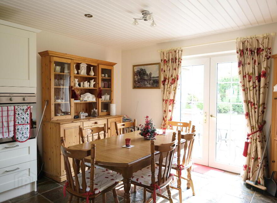 17 Glenwood Gardens, Enniskillen, BT74 7NA