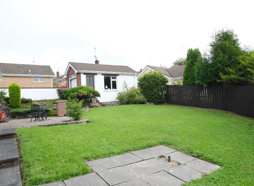 17 Glenwood Gardens, Enniskillen, BT74 7NA