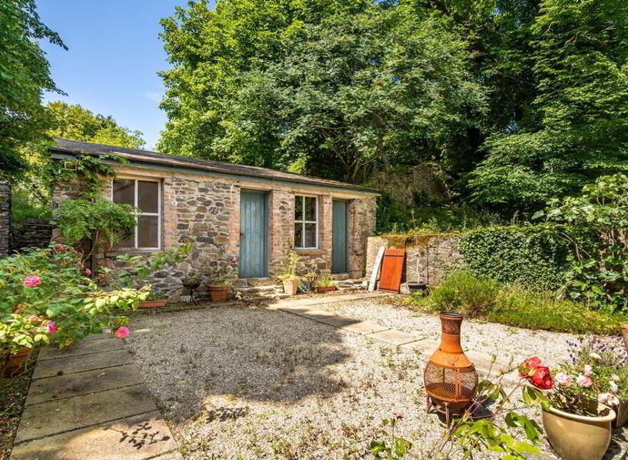 The Old Rectory, Glebe, Killybegs, Donegal, F94N7Y3