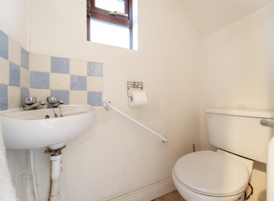 10 Saint James's Road, Greenhills, Dublin, D12E9V4