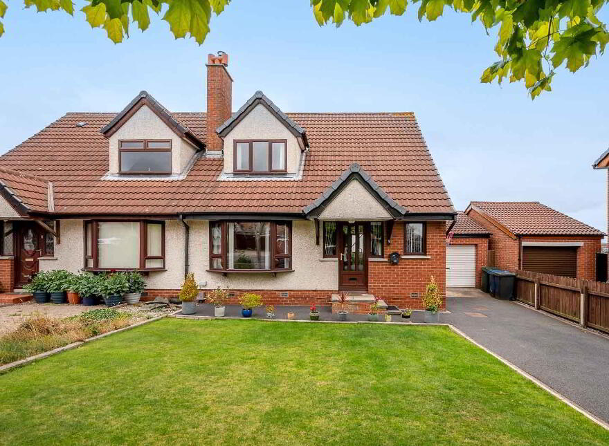 9 Beaumont Grove, Bangor, BT19 6WL