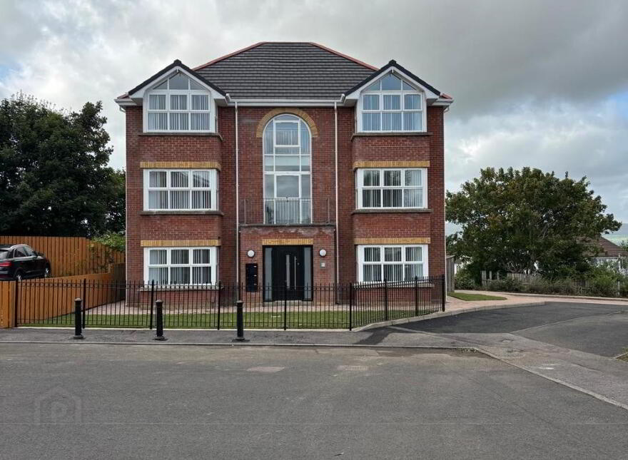 Ardgrange, Derry/Londonderry, BT48 0SH photo