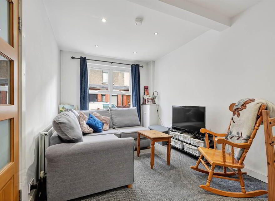 15 Hillview Avenue, Belfast, BT5 6JR