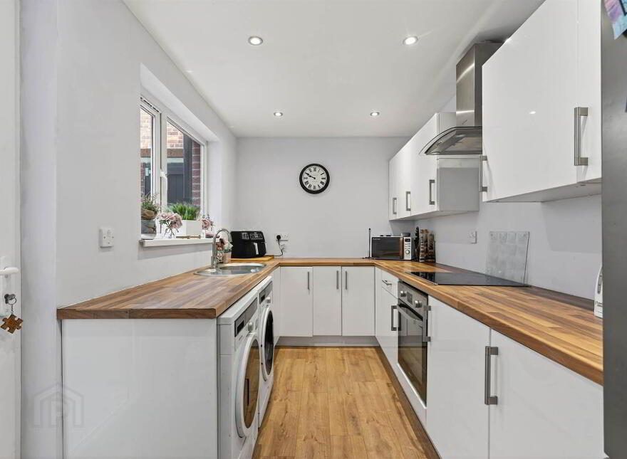 15 Hillview Avenue, Belfast, BT5 6JR