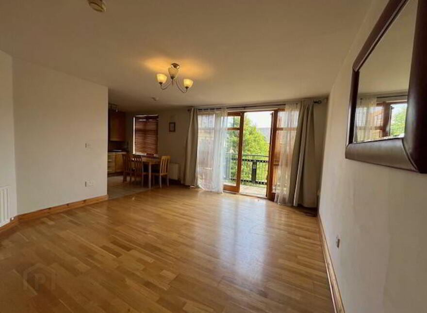 Woodbrook Crescent, Castleknock, Dublin, D15