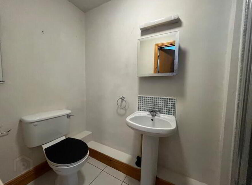 Woodbrook Crescent, Castleknock, Dublin, D15