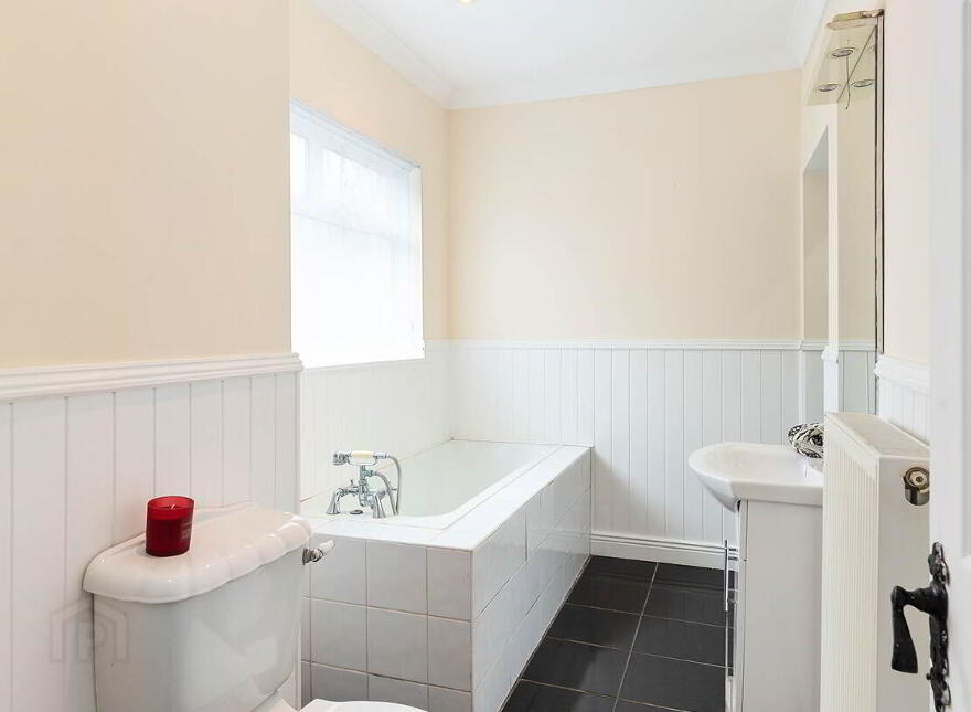 16 Lourdes Square, Drogheda
