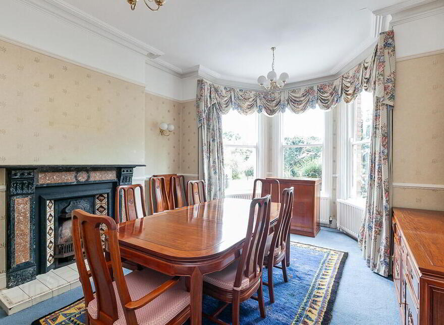 17 Maryville Park, Belfast, BT9 6LN