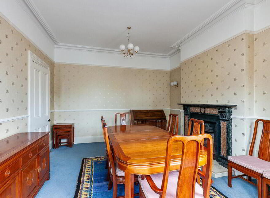 17 Maryville Park, Belfast, BT9 6LN