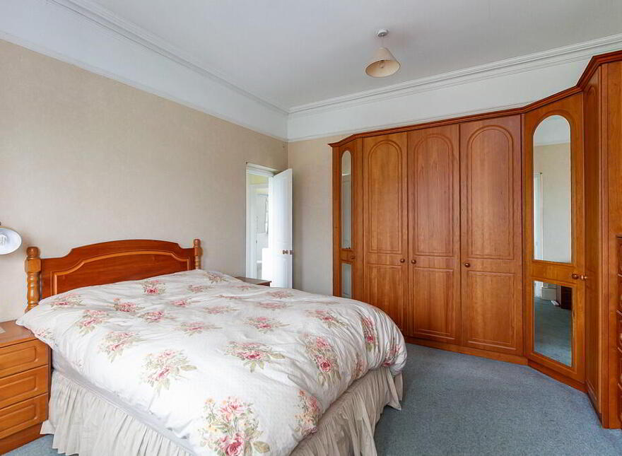 17 Maryville Park, Belfast, BT9 6LN