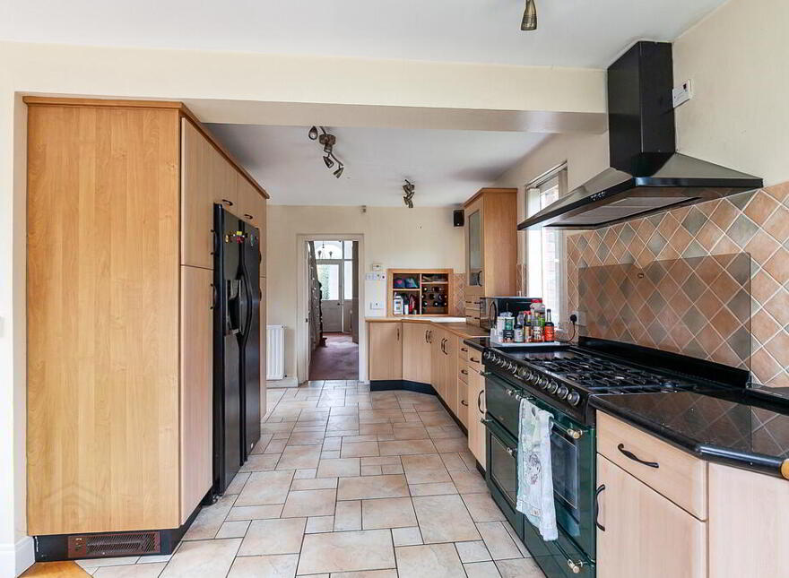 17 Maryville Park, Belfast, BT9 6LN
