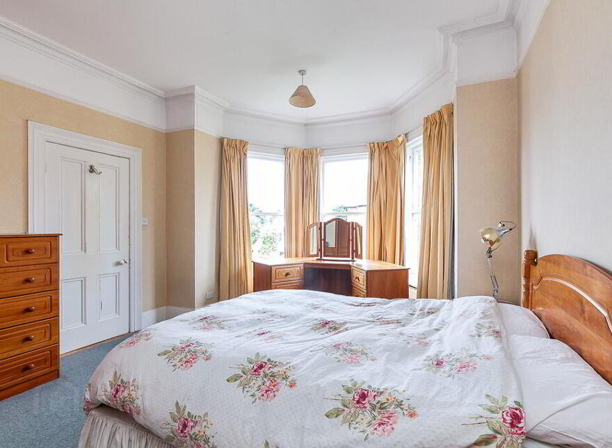 17 Maryville Park, Belfast, BT9 6LN