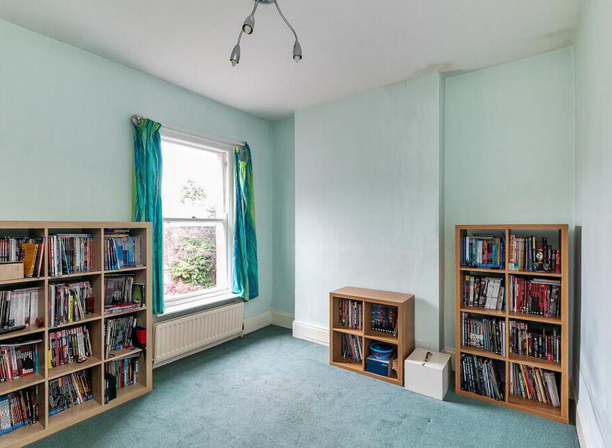 17 Maryville Park, Belfast, BT9 6LN
