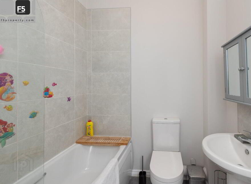 Apt 3 10, Highgrove Meadows, Belfast, BT13 3FX