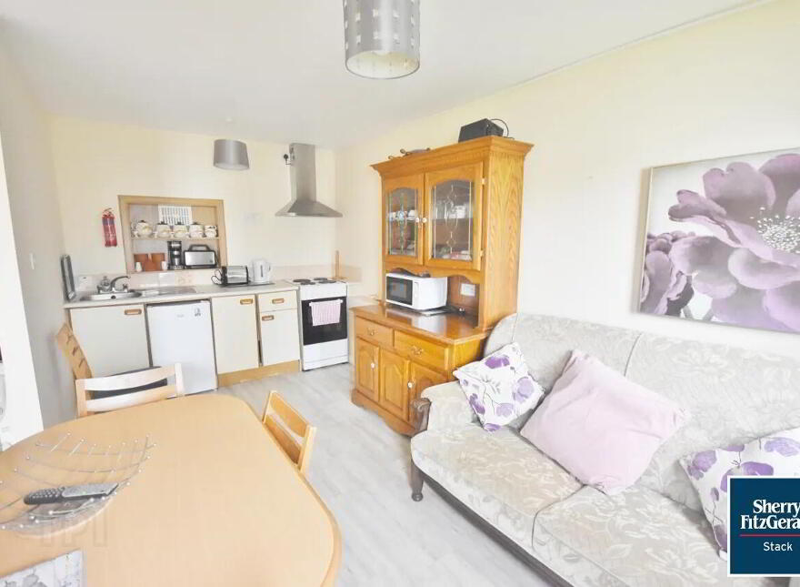 Chalet Off Cliff Road, Ballybunion, V31RX07