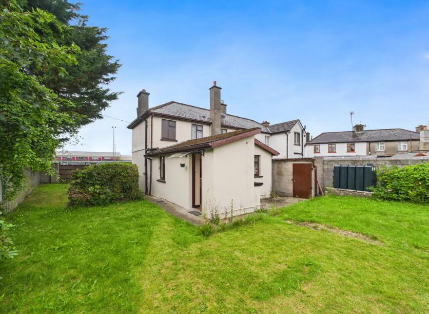 111 St. Josephs Park, Nenagh, E45KT66