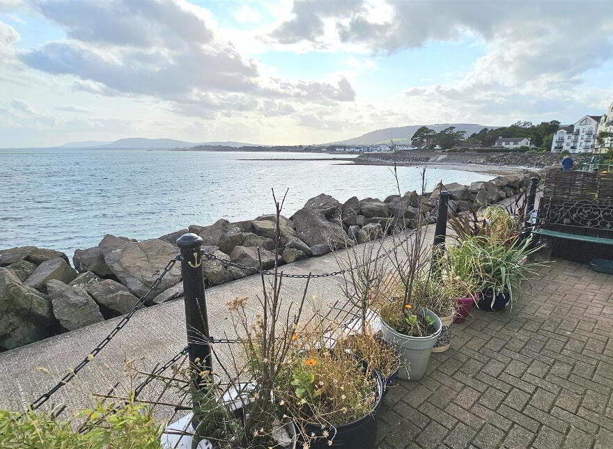 47 Swifts Quay, Carrickfergus, BT38 8BQ