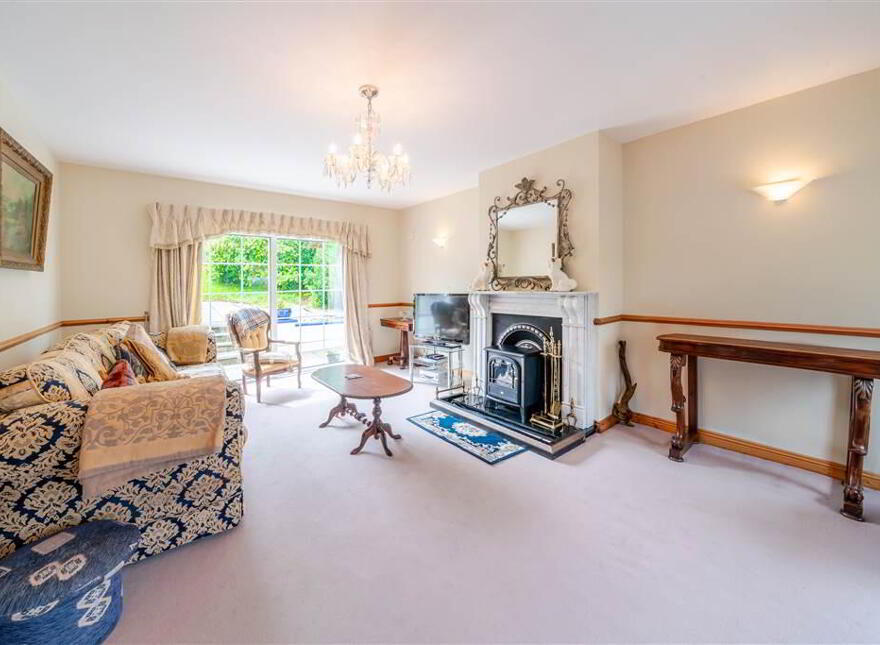 18 Clareview, The Quay, Westport, F28C624