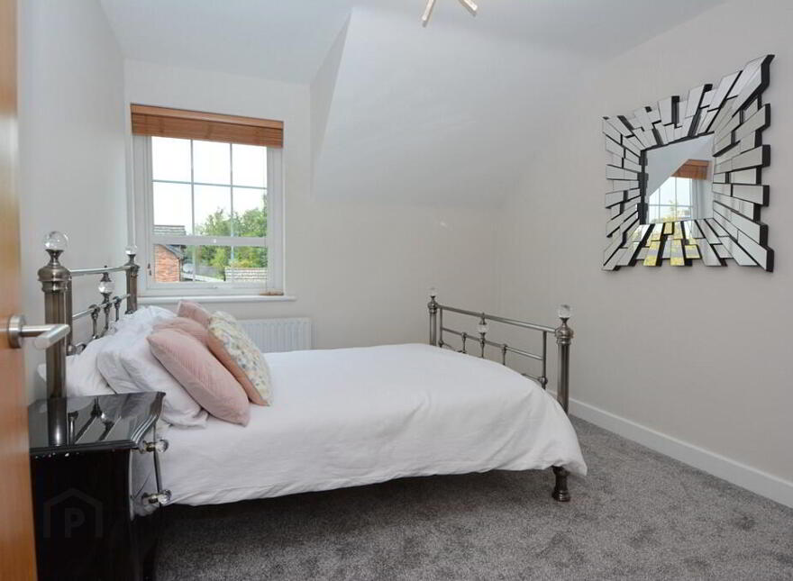 15b Drumbeg Mews, Lisburn, BT27 5XA