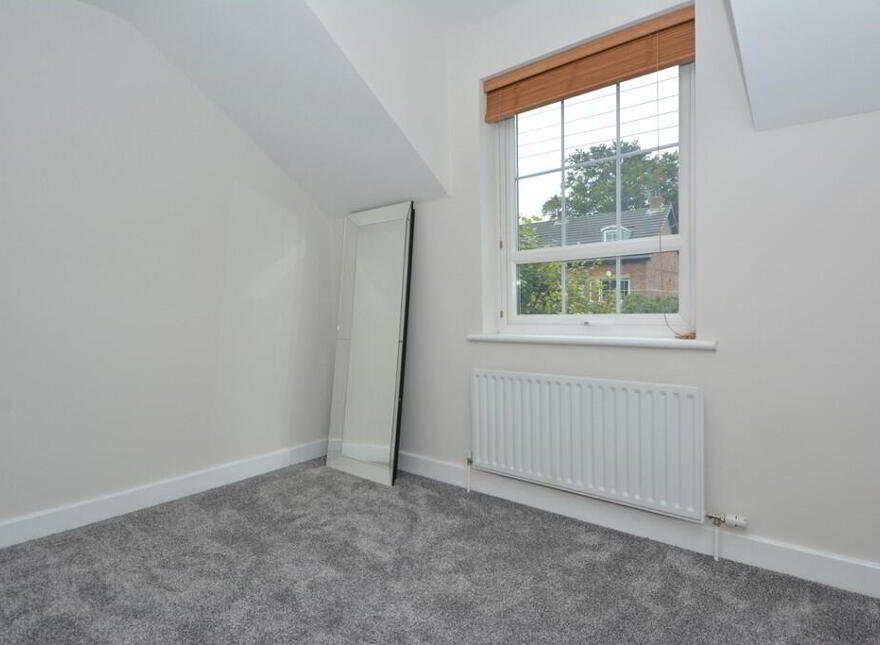 15b Drumbeg Mews, Lisburn, BT27 5XA