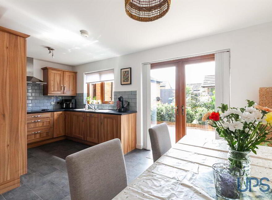 6 Killultagh Avenue, Glenavy, BT29 4GY