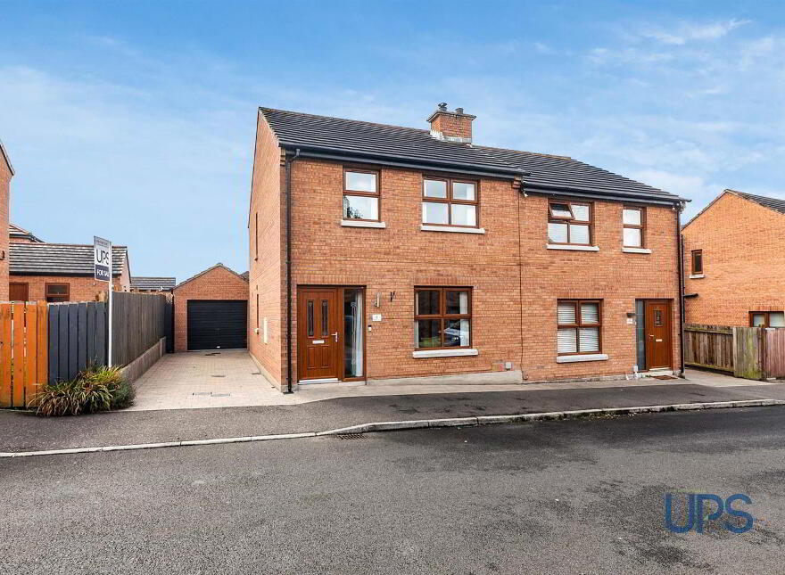 6 Killultagh Avenue, Glenavy, BT29 4GY photo
