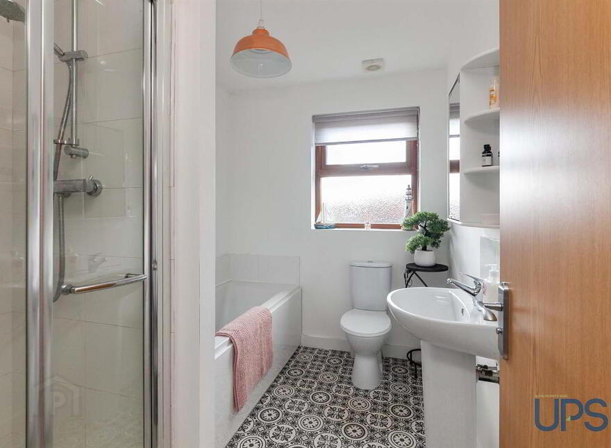 6 Killultagh Avenue, Glenavy, BT29 4GY