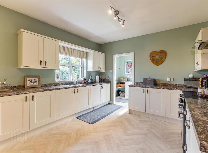 1 Kerries Glen, Balloo, Killinchy, BT23 6QY