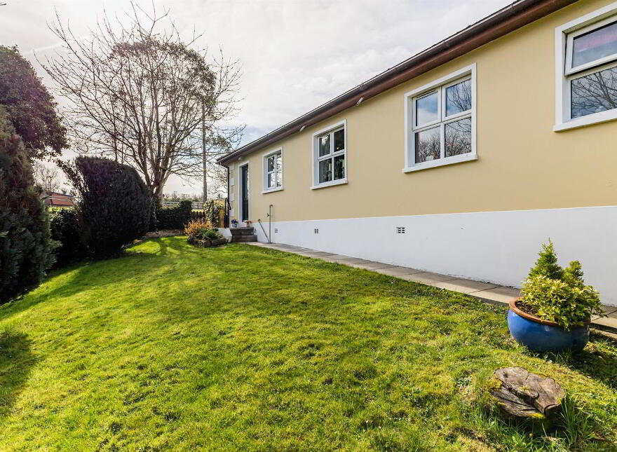 1 Kerries Glen, Balloo, Killinchy, BT23 6QY