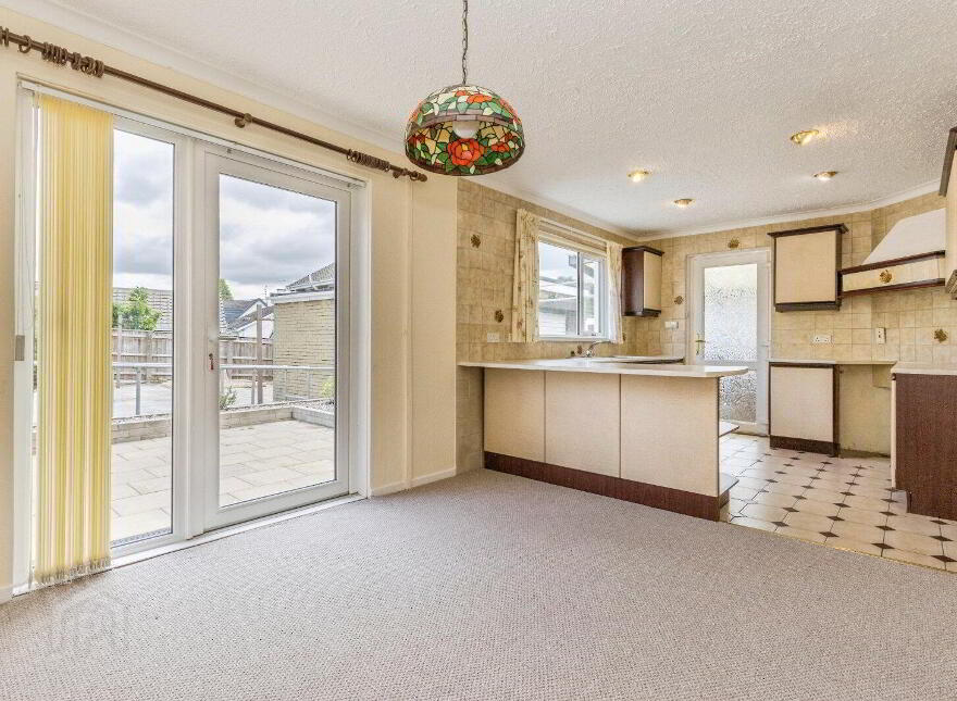 10 Adlon Gardens, Lisburn, BT28 2EQ