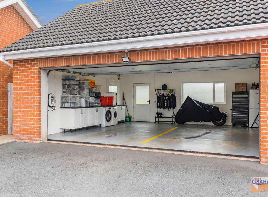 44 Clontara Park, Belsize Road, Lisburn, BT27 4LB