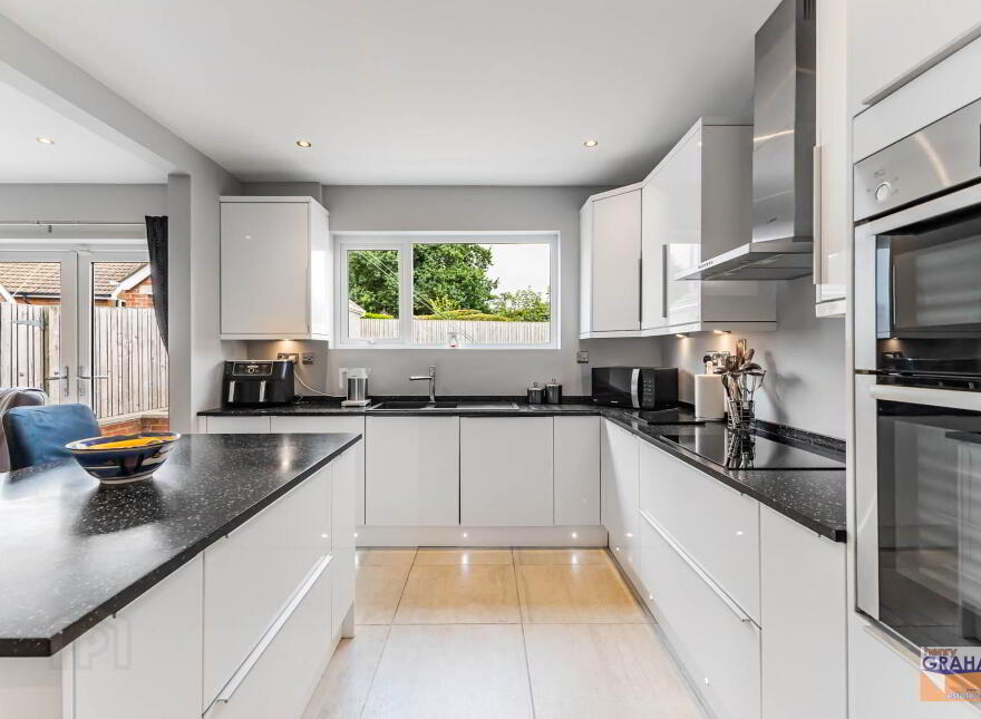 44 Clontara Park, Belsize Road, Lisburn, BT27 4LB