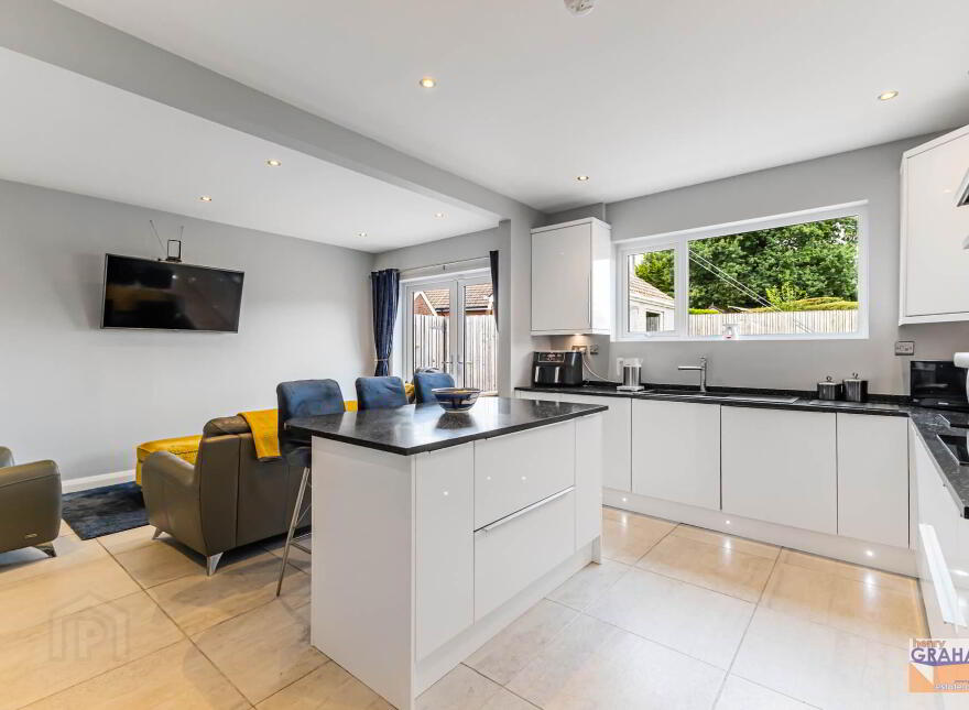 44 Clontara Park, Belsize Road, Lisburn, BT27 4LB