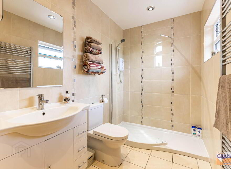 44 Clontara Park, Belsize Road, Lisburn, BT27 4LB