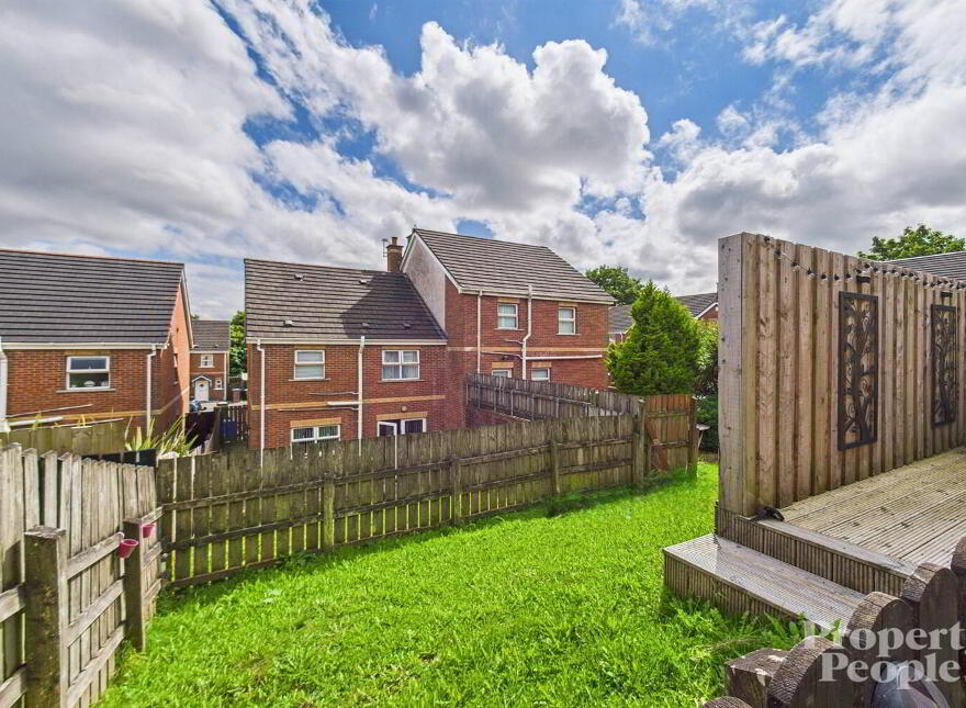 23 Wolfhill Manor, Belfast, BT14 8DE