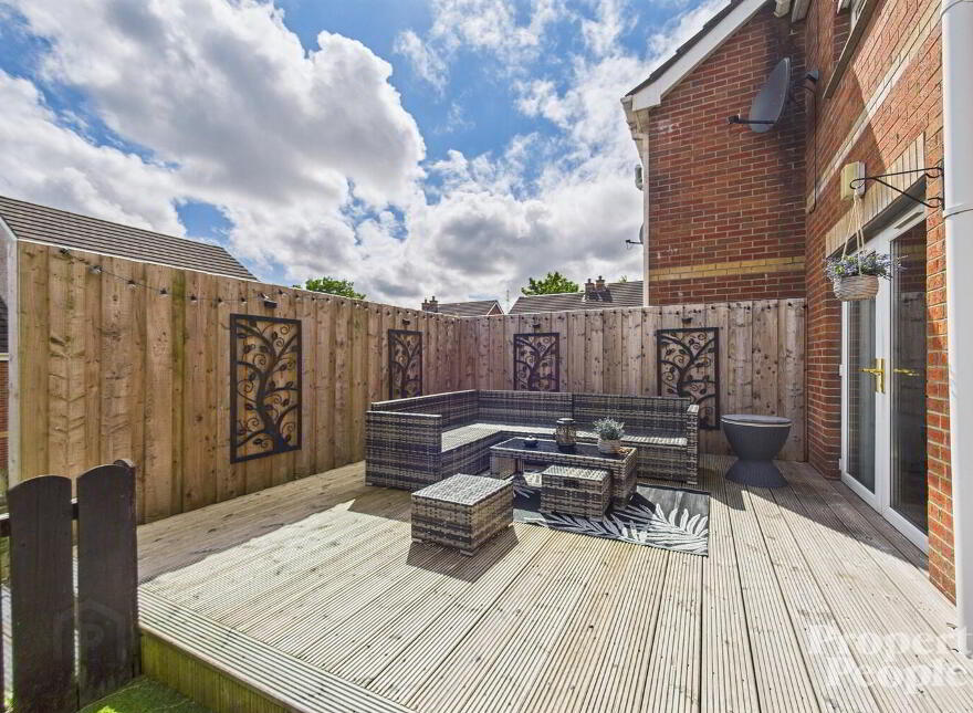 23 Wolfhill Manor, Belfast, BT14 8DE
