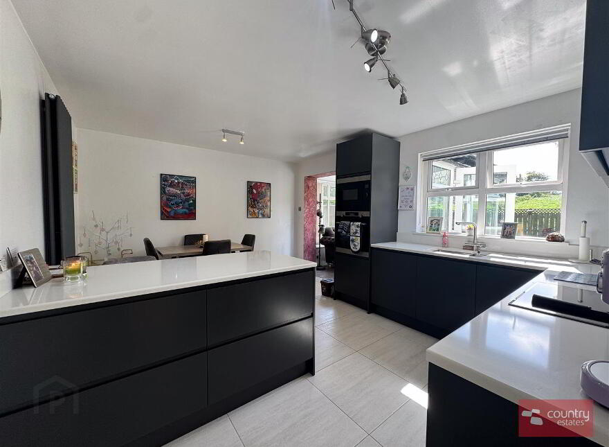 25 Village Hill, Straid, Ballyclare, BT39 9WQ