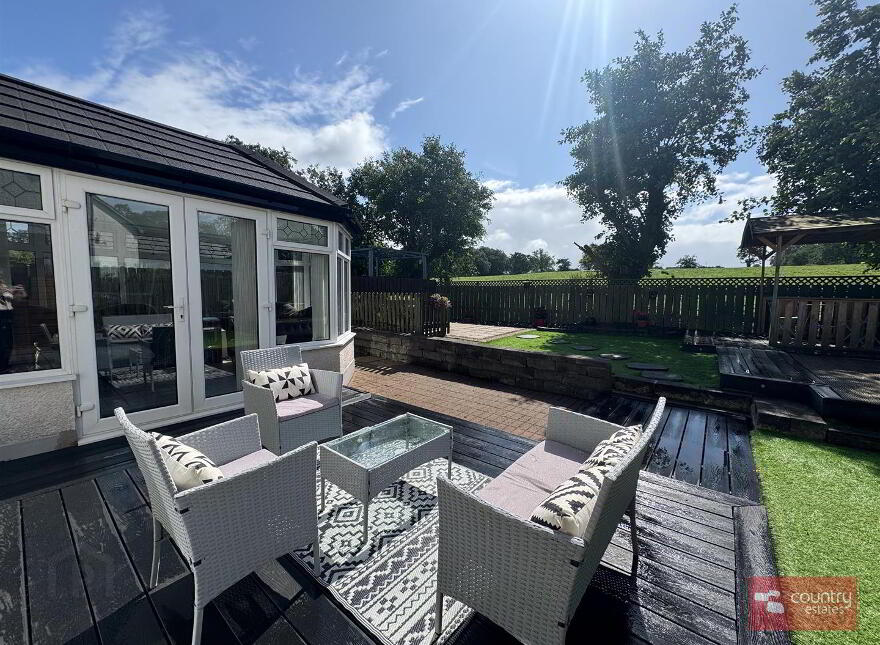 25 Village Hill, Straid, Ballyclare, BT39 9WQ