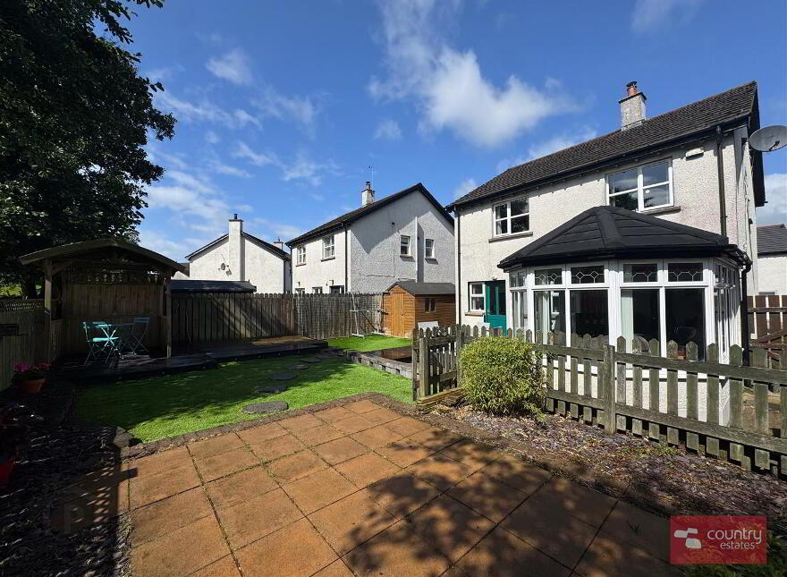 25 Village Hill, Straid, Ballyclare, BT39 9WQ