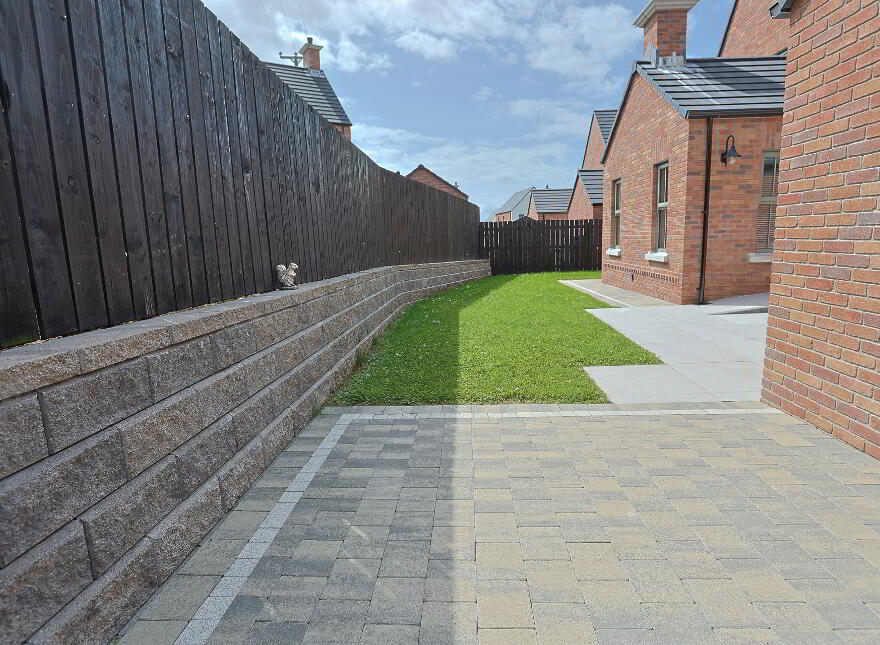 42 Blackthorn Manor, Bleary, Portadown, BT66 8FN