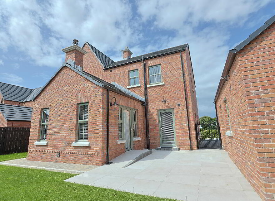 42 Blackthorn Manor, Bleary, Portadown, BT66 8FN