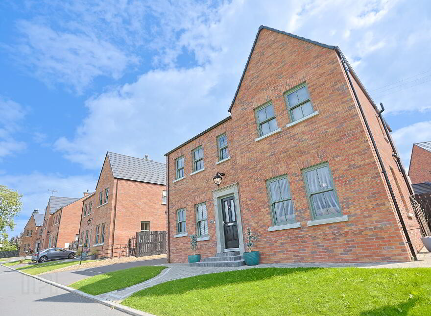 42 Blackthorn Manor, Bleary, Portadown, BT66 8FN