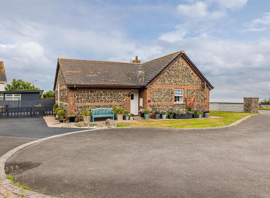110 Ballywalter Road, Millisle, Newtownards, BT22 2HS