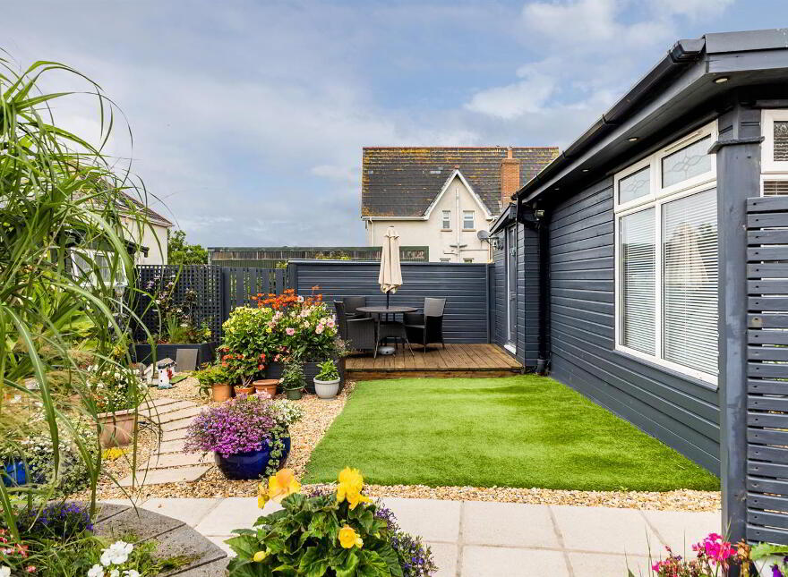 110 Ballywalter Road, Millisle, Newtownards, BT22 2HS