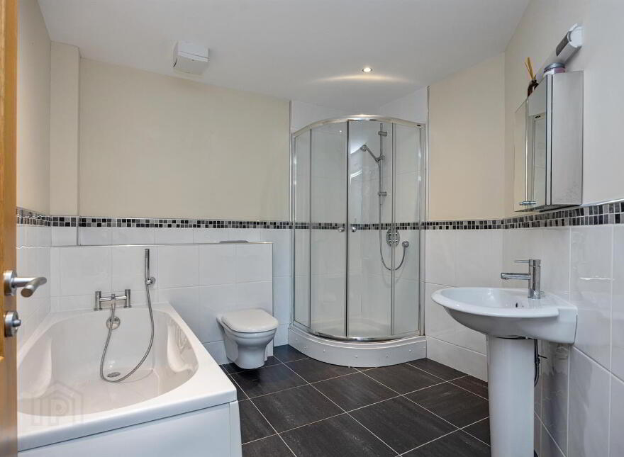 Apt 6, Quoile Quay, Downpatrick, BT30 6WR