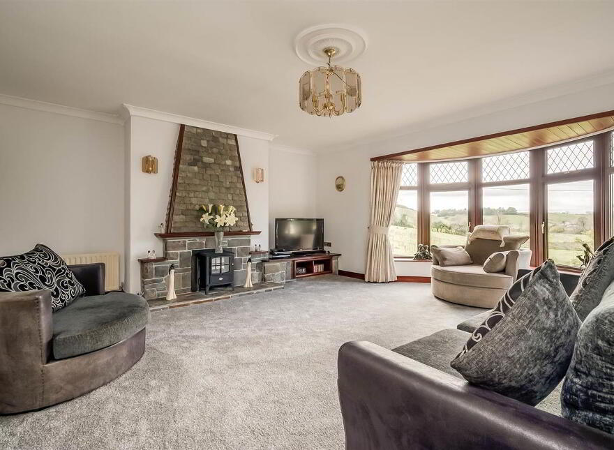 93 Ballylone Road, Ballynahinch, BT24 8XX