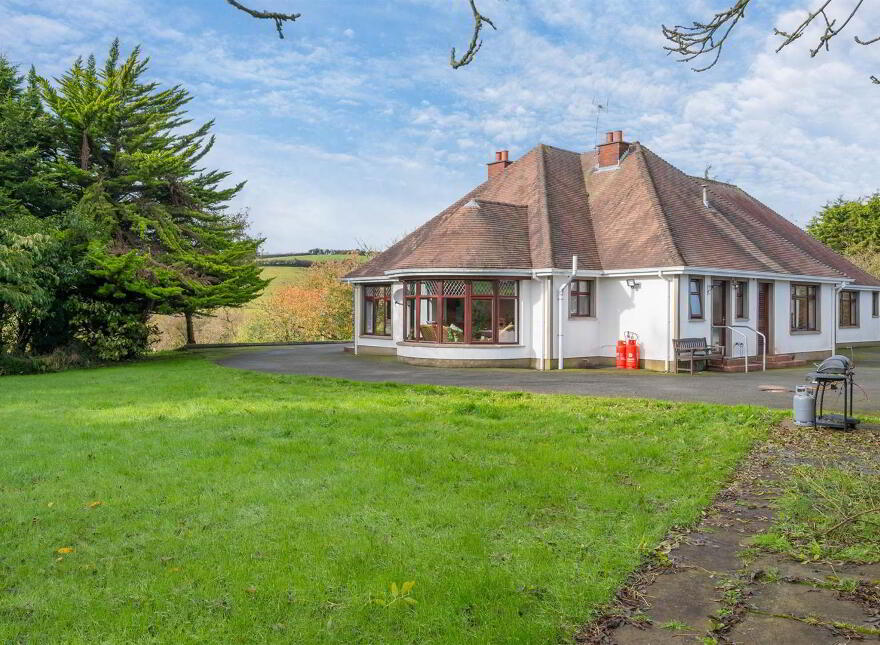 93 Ballylone Road, Ballynahinch, BT24 8XX